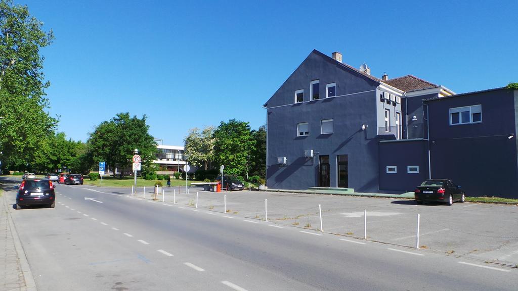 Hostel Levicki Slavonski Brod Exterior foto
